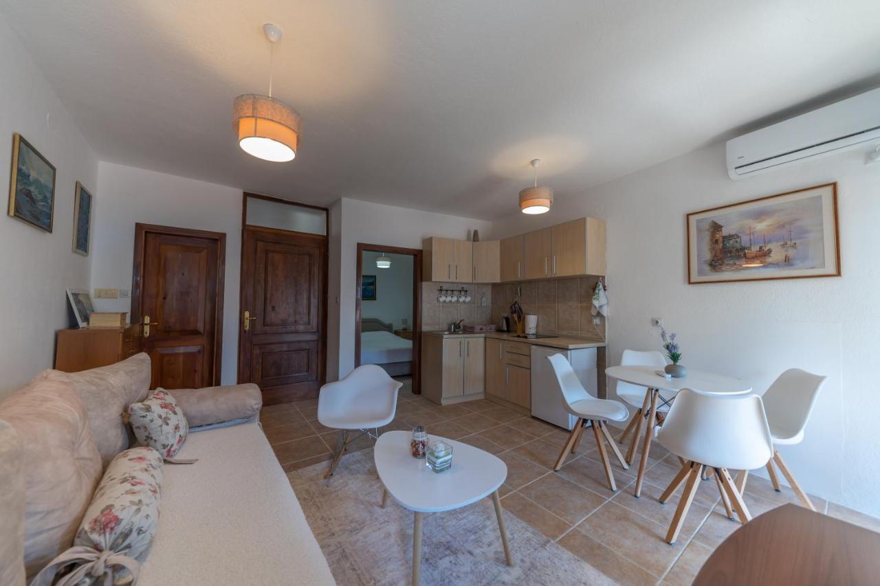 Apartments Franovic Пераст Екстер'єр фото