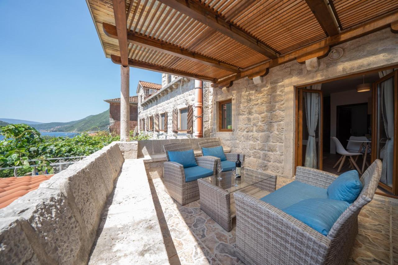 Apartments Franovic Пераст Екстер'єр фото