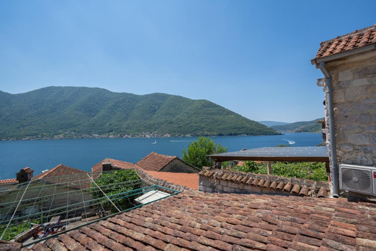 Apartments Franovic Пераст Екстер'єр фото