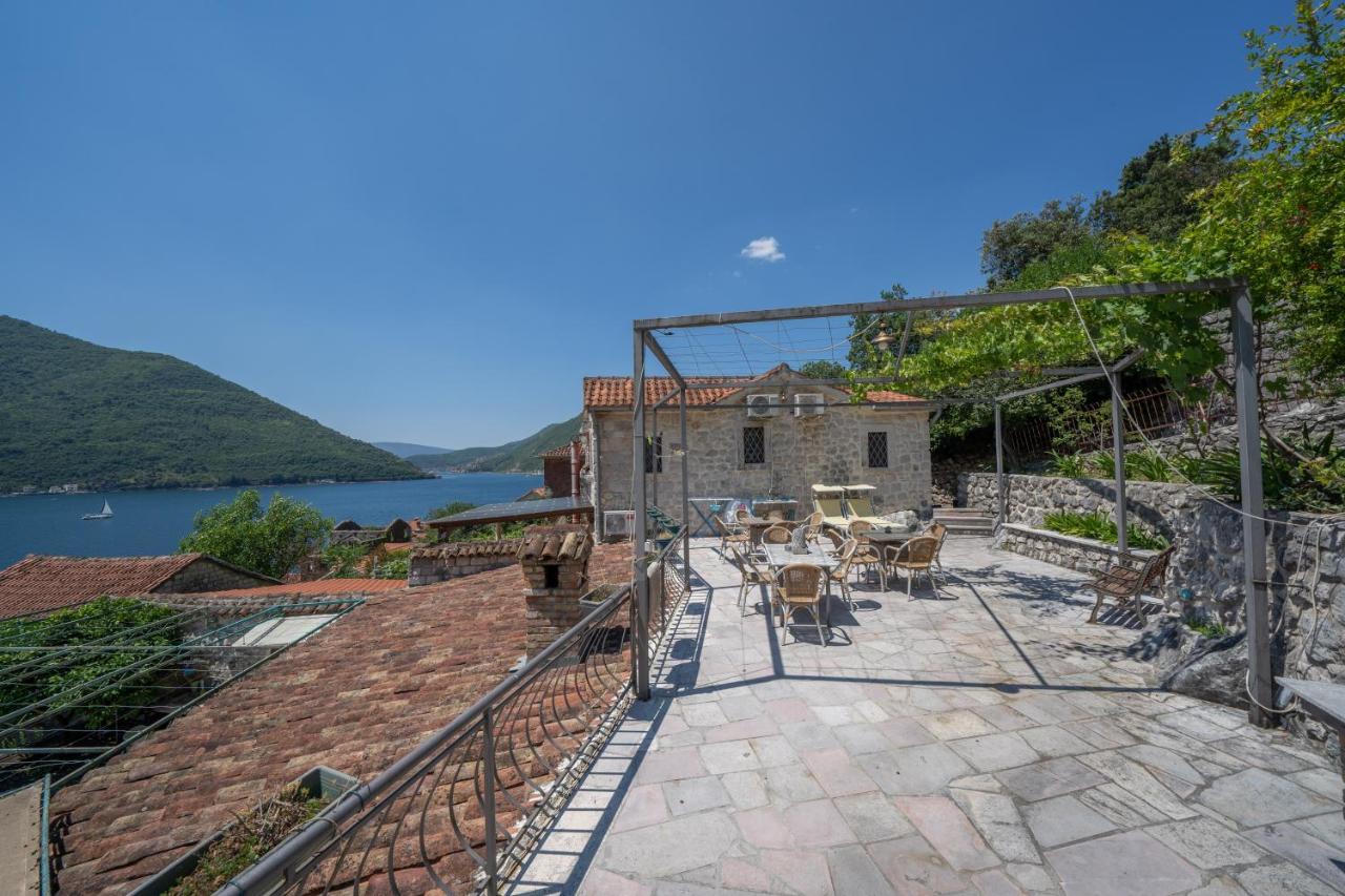 Apartments Franovic Пераст Екстер'єр фото
